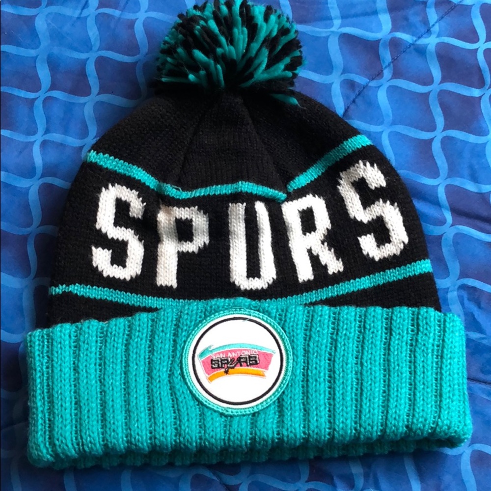 Beanie never worn really cozy